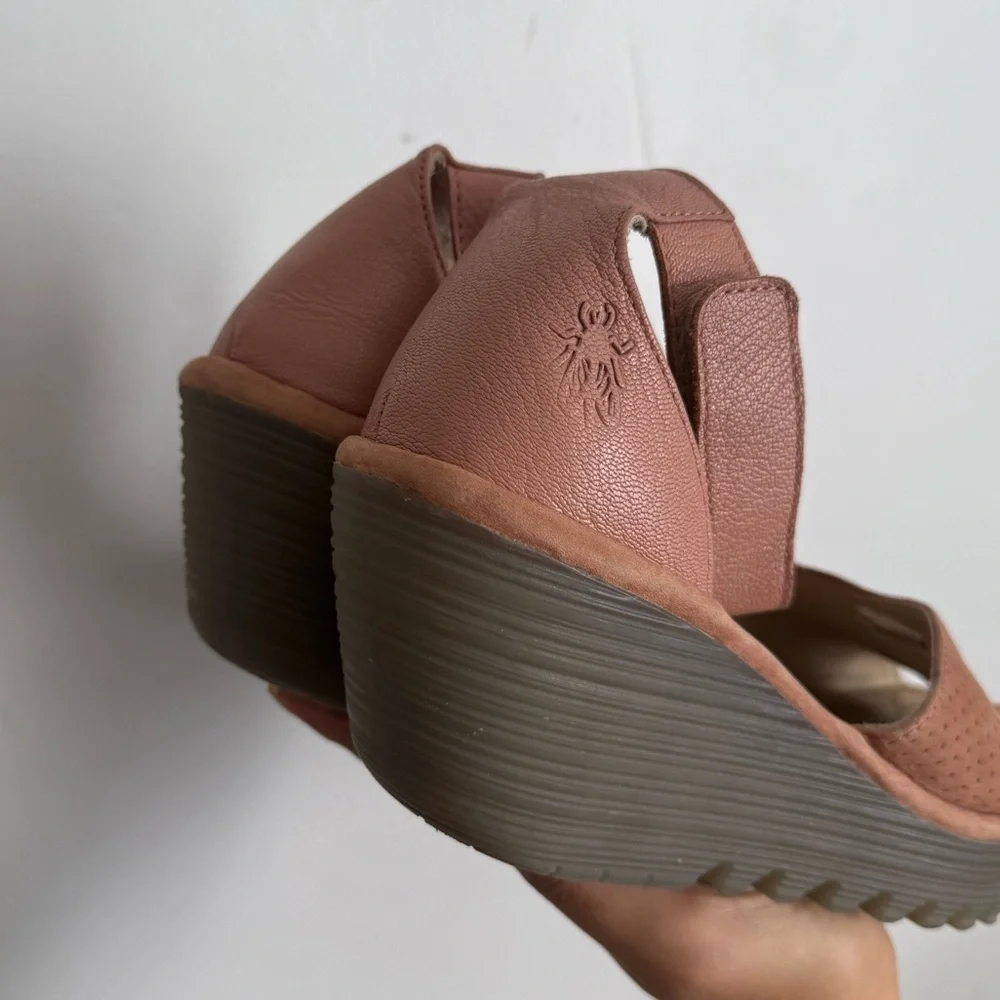 Fly London Peep-Toe Wedge Sandals Pink Leather Platform Size 40 (9–9.5)